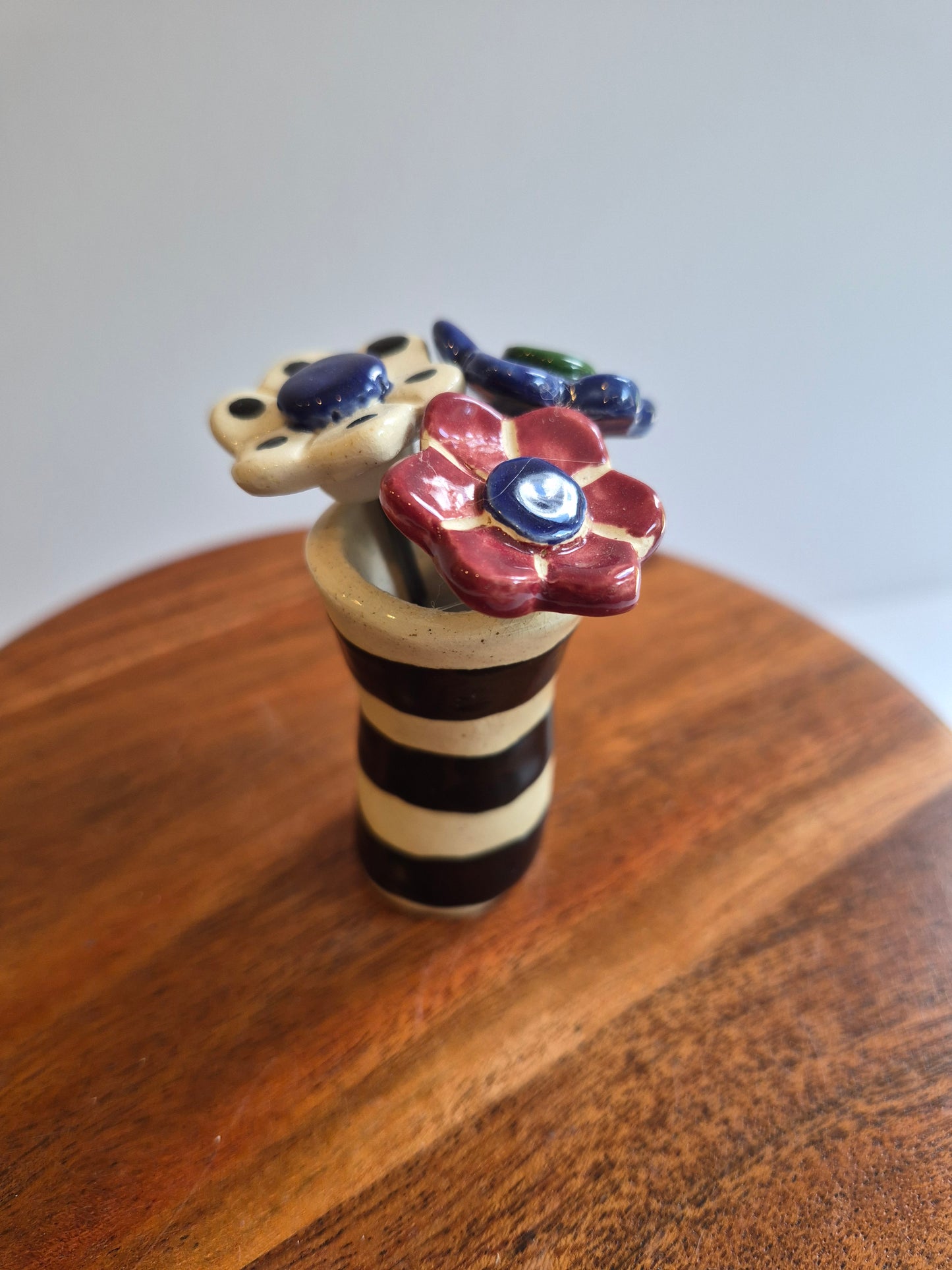 Vase w/flowers 167 - Ceramic Vase