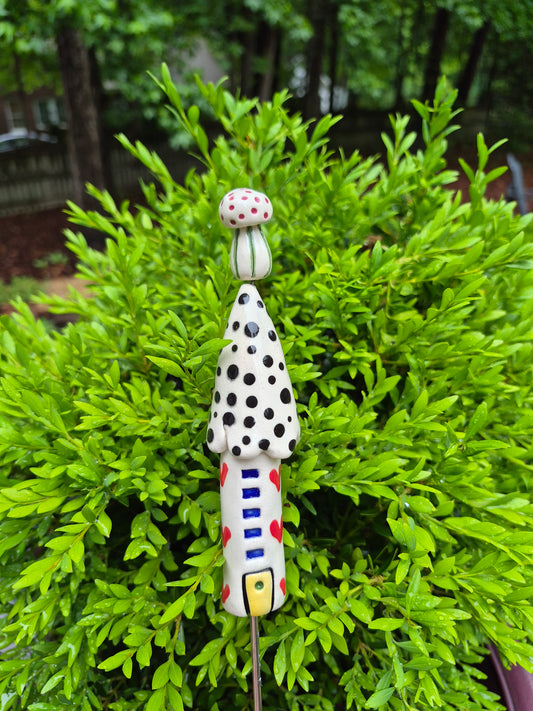 Birdhouse 136