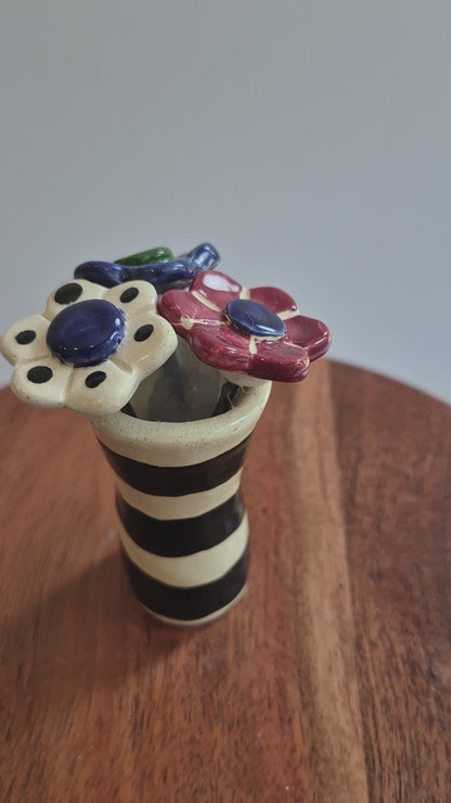 Vase w/flowers 167 - Ceramic Vase