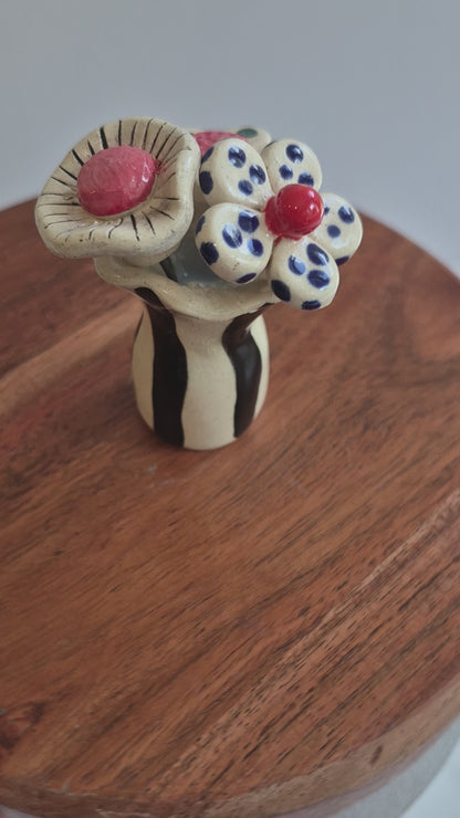 Vase w/flowers 169 - Ceramic Vase