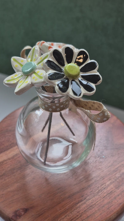 Vase w/flowers 163 - Glass Vase