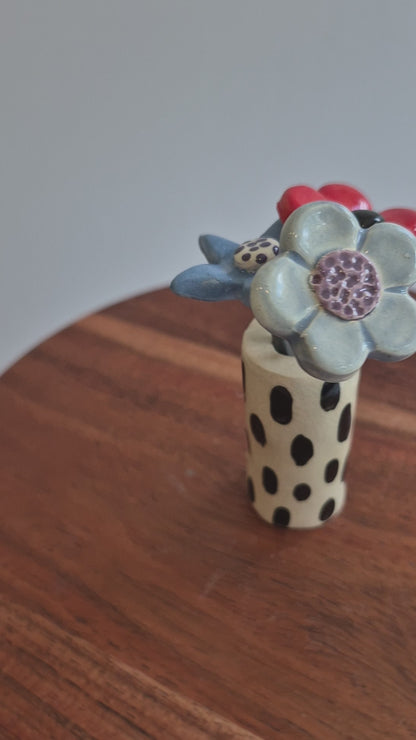 Vase w/flowers 170 - Ceramic Vase